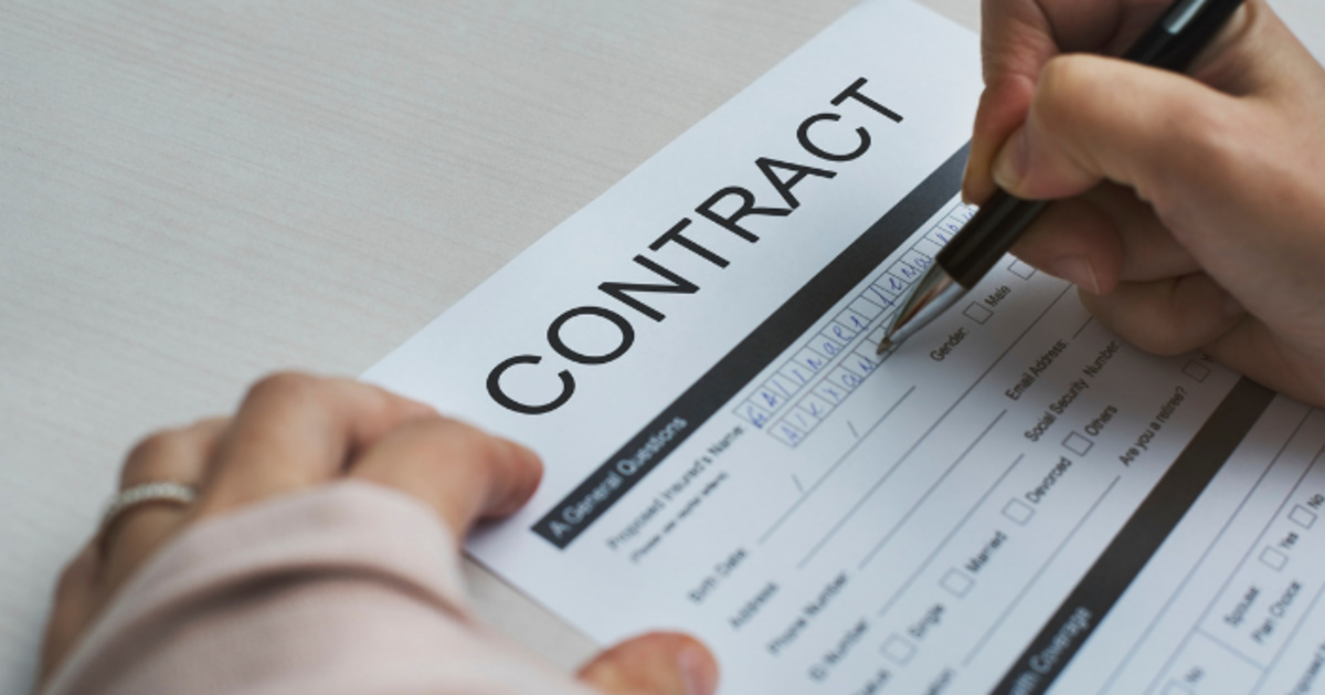 Public sector issues almost 300 contracts for legal services in 2018